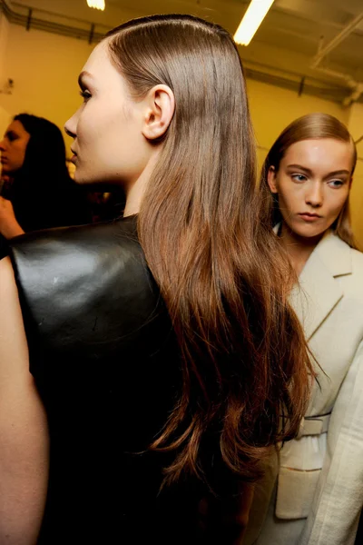 Look 12